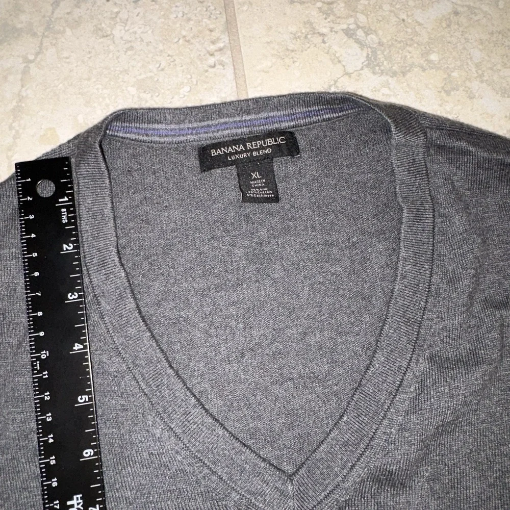 Banana Republic Sweater Mens XL Cashmere Silk Blend Gray Grey Pullover